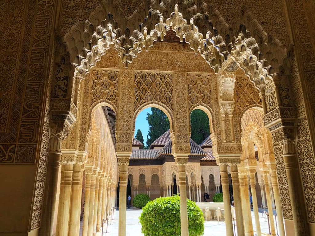 Visit La Alhambra: 15 Top Attractions. #2 Palacio de los Leones (Palace of the Lions)