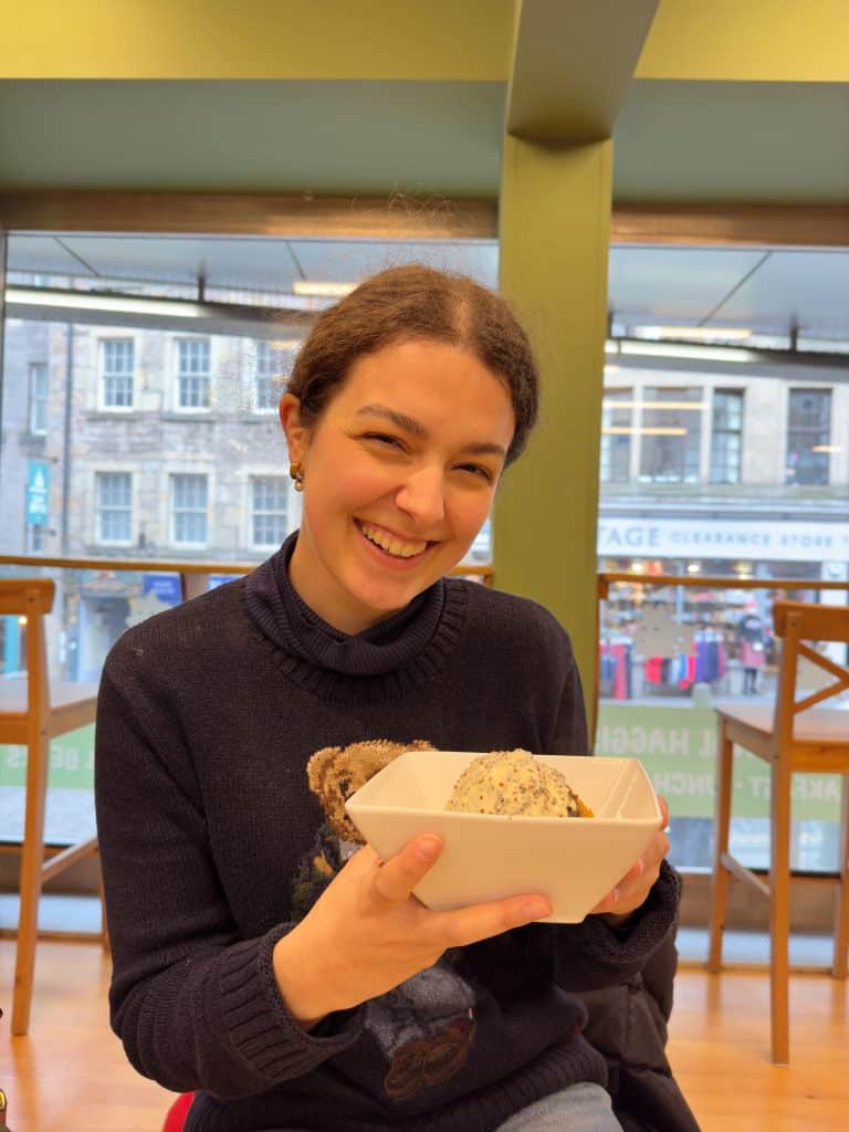 Laura Dolci Travels in the Haggis Box eating the Best Gluten Free Haggis in Edinburgh